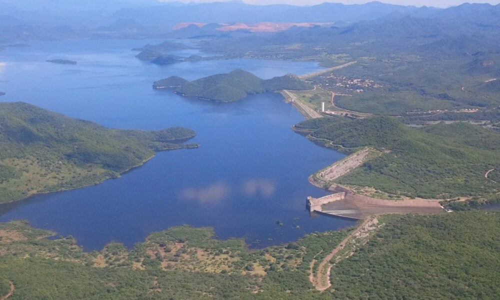 AUMENTA ALMACENAMIENTO EN PRESA EL MOCÚZARIT