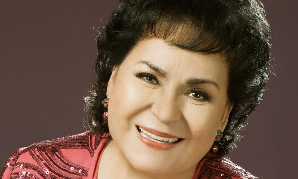 MURIÓ CARMEN SALINAS