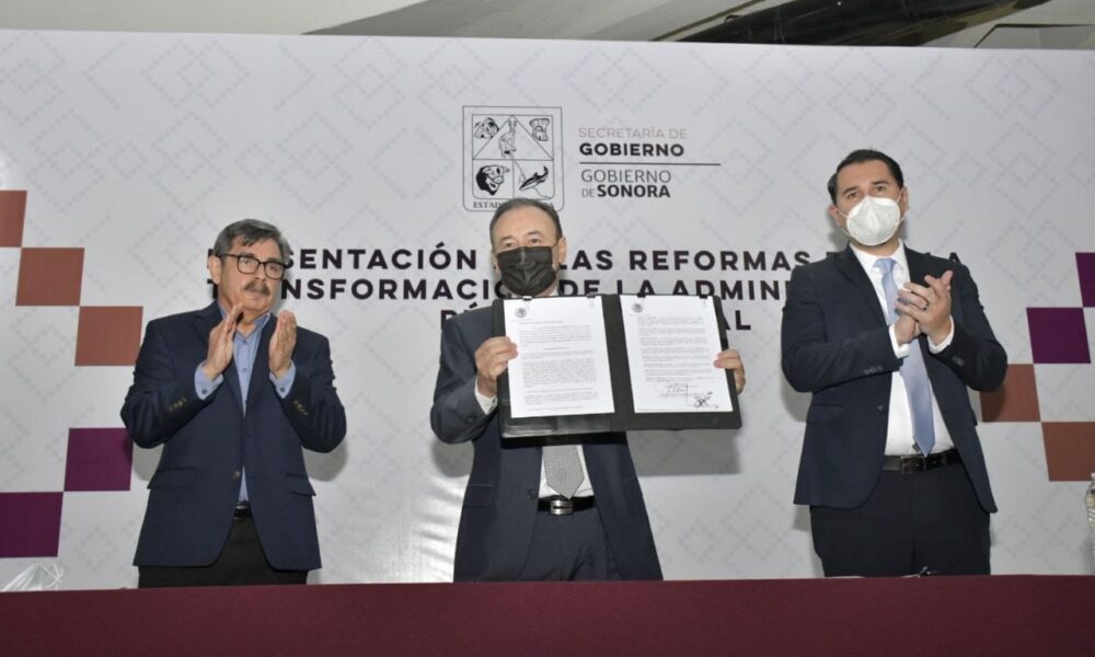 PRESENTA ALFONSO DURAZO REFORMAS PARA LA TRANSFORMACIÓN DE SONORA