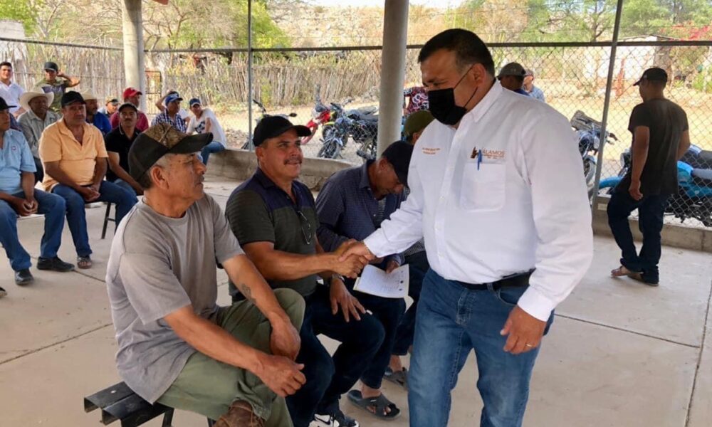 ALCALDE VÍCTOR BALDERRAMA ANUNCIA APOYOS PARA PESCADORES