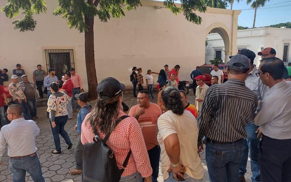 PATIOS LIMPIOS, LA MEJOR MEDICINA CONTRA EL DENGUE: VÍCTOR BALDERRAMA