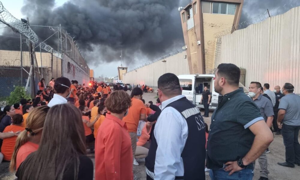 CERESO 1 DE HERMOSILLO SUFRE INCENDIO EN ÁREA FEMENIL