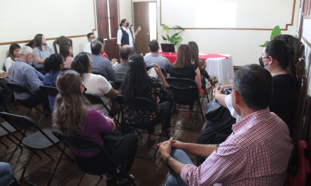 REALIZAN REUNIÓN CON EL SECTOR EDUCATIVO ANTE INICIO DE JORNADA DE VACUNACIÓN