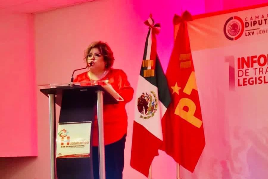 CARRUSEL | SHIRLEY VÁZQUEZ SIGUE BUSCANDO INCAUTOS Y HABLÓ… HABLÓ… Y HABLÓ