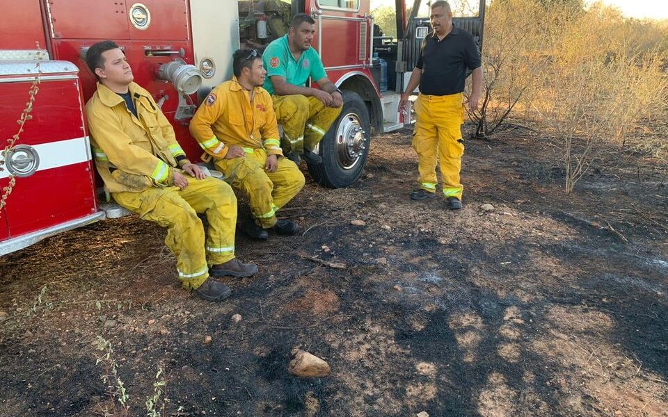 BOMBEROS DE ÁLAMOS ATIENDE INCENDIOS DE PASTIZALES