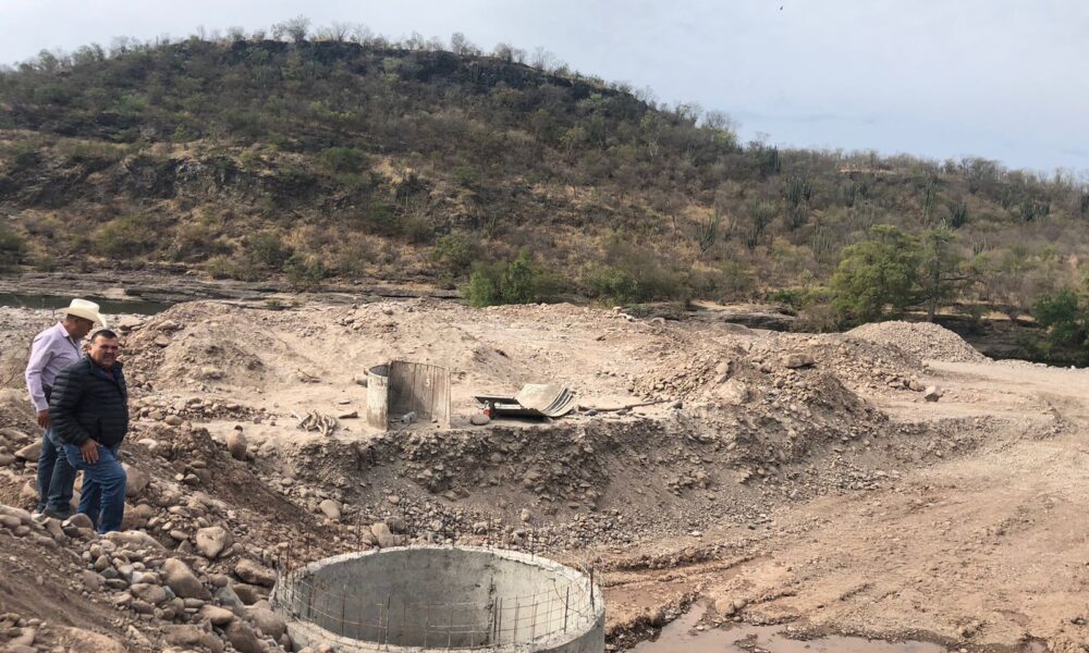 POR CONCLUIR OBRA PARA ABASTECIMIENTO DE AGUA EN BENEFICIO DE LA MESA COLORADA