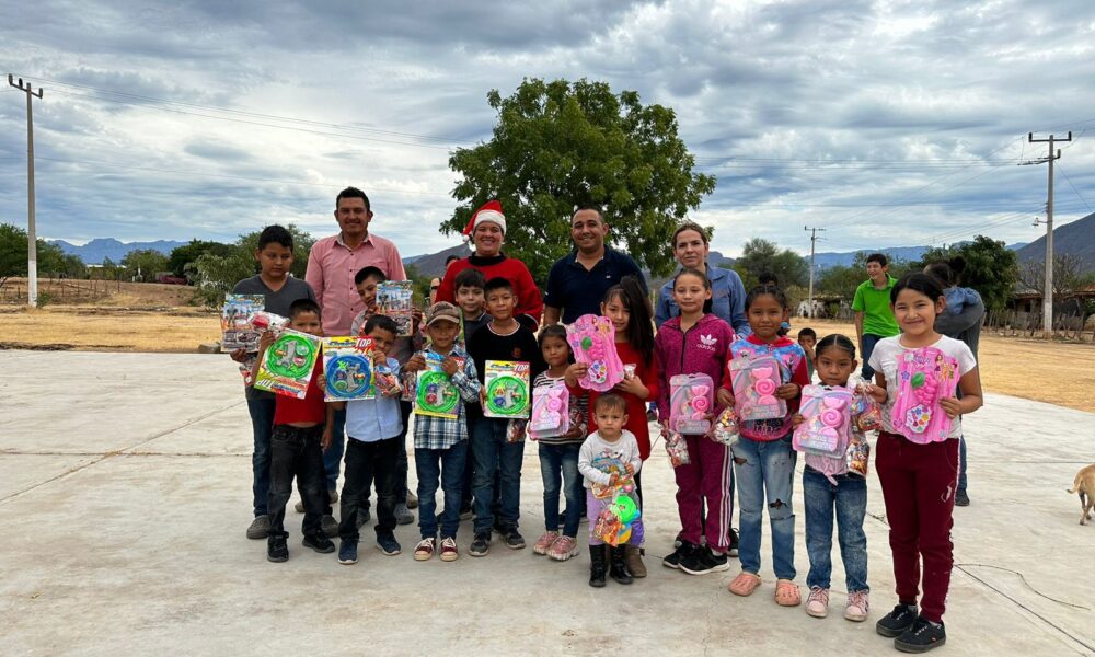 SIGUE LA RUTA NAVIDEÑA DEL DIF MUNICIPAL