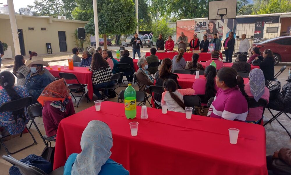 PARTERAS Y AUXILIARES DE SALUD DE ÁLAMOS DISFRUTAN POSADA NAVIDEÑA