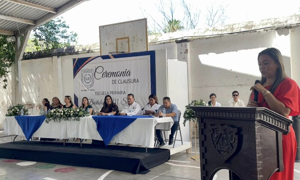 REALIZAN GRADUACIÓN DEL TURNO MATUTINO DE LA PRIMARIA BARTOLOMÉ M. SALIDO